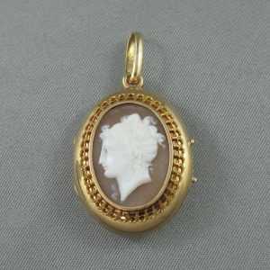 Shell cameo locket, 18K yellow gold B6159-1