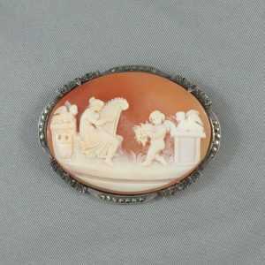 Broche camée coquillage et marcassites, B6212-1