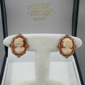 Boucles d'oreilles camée coquillage, 10K jaune, B6428-1