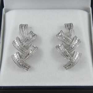 Boucles d'oreilles 375 diamants, 18K blanc, B6437-1