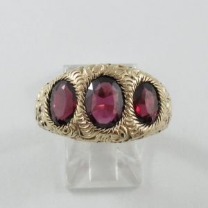Bague 3 grenats, 10K jaune, B6940-1