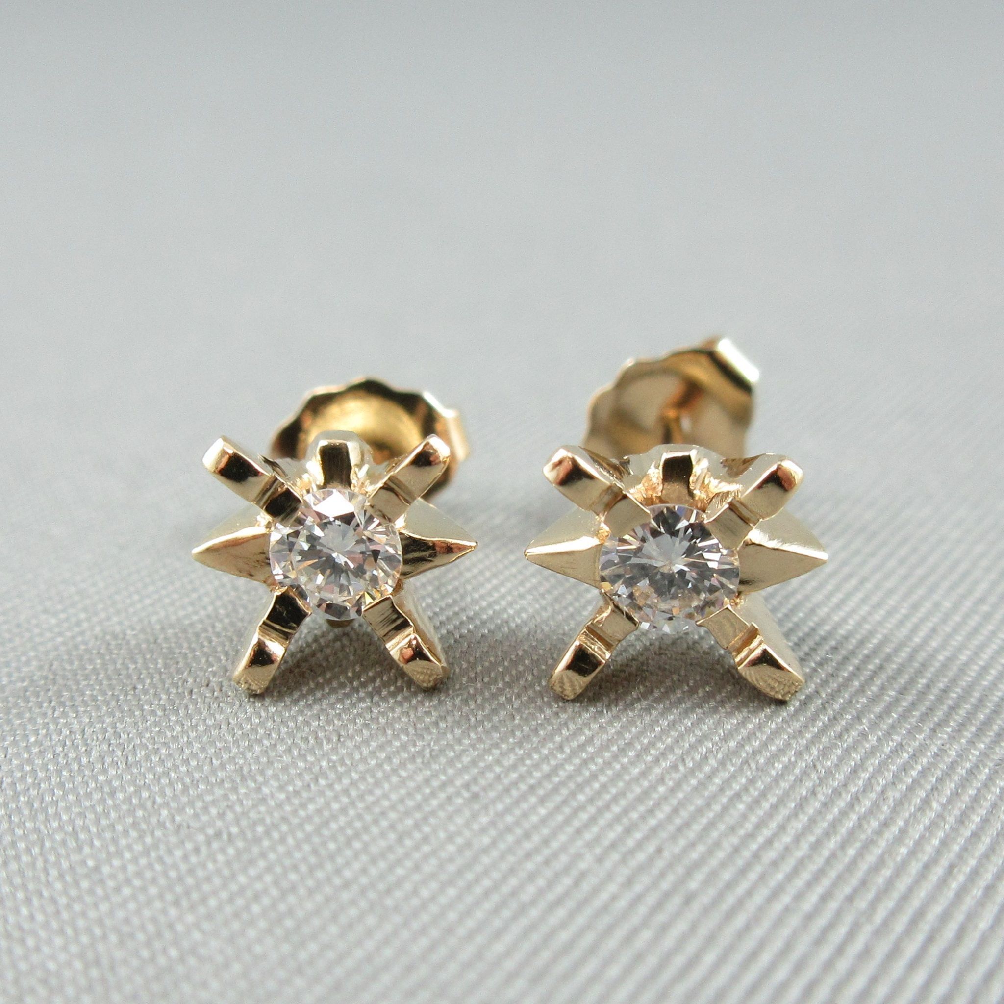 Diamonds 14K yellow gold earrings - La Boîte à Bijoux