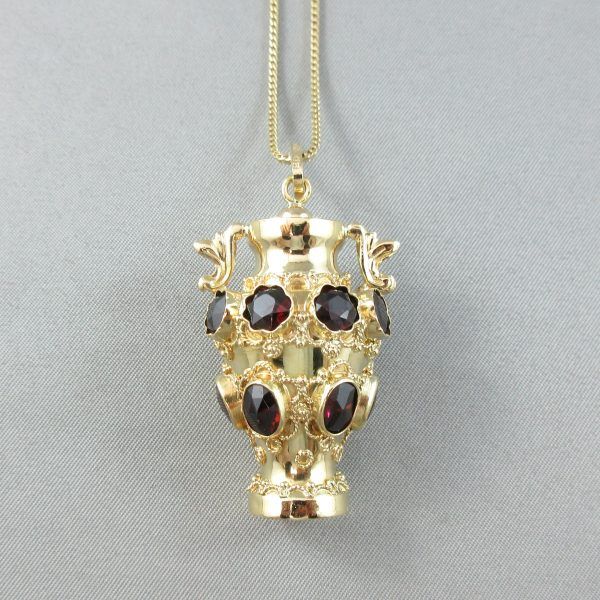 Garnet, 18K yellow gold pendant - Image 2