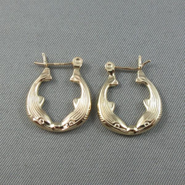 14K yellow gold hoop earrings