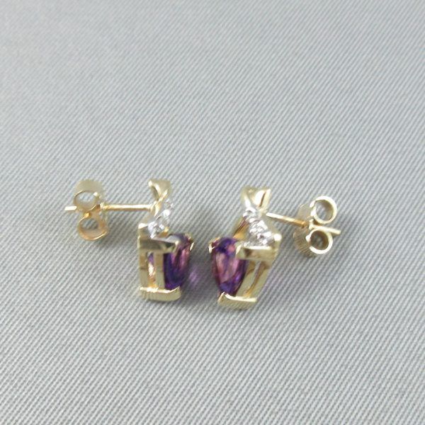 Amethysts and diamonds pendant, earrings and chain, 10K gold - Image 8