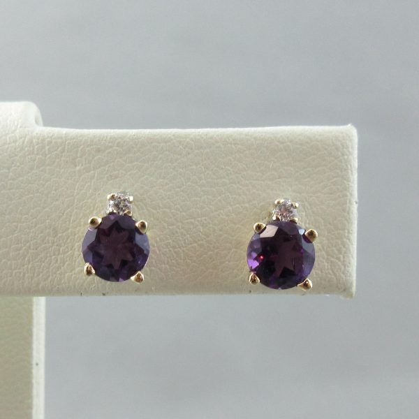 Boucles d'oreilles, améthystes et diamants, 10K – Image 3