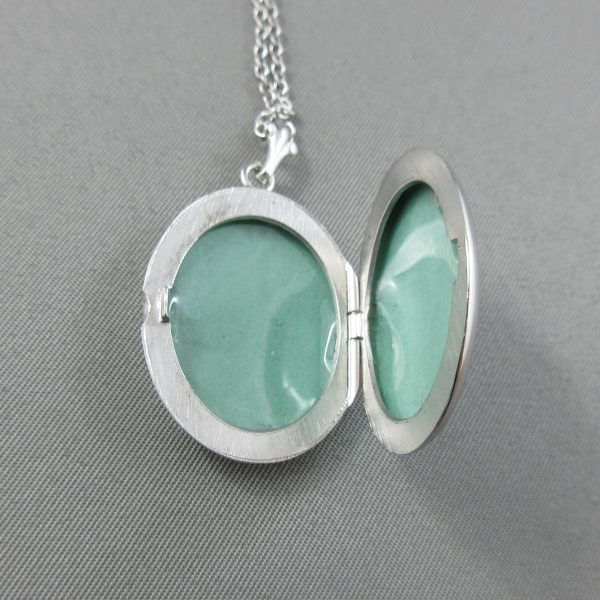 Silver locket pendant and chain - Image 6