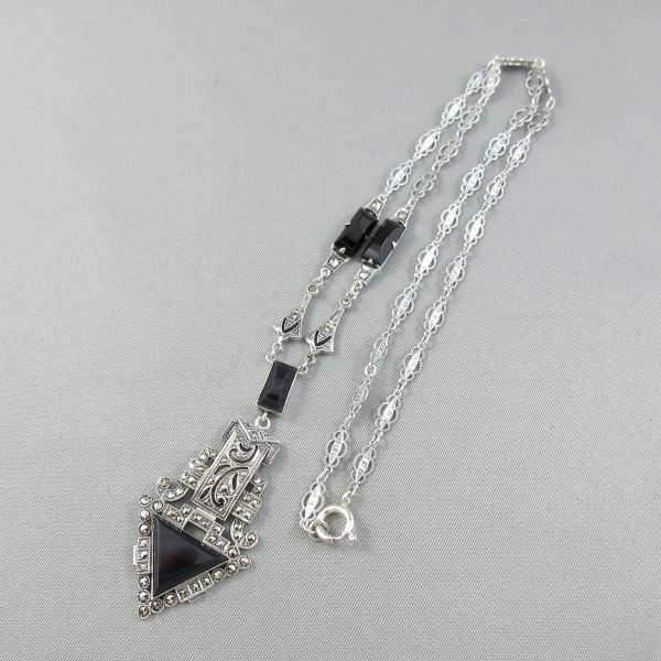 Black chalcedony and marcasite, silver necklace and bracelet - Image 3