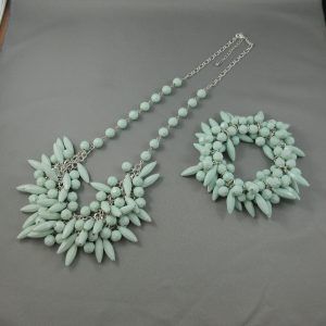 Collier et bracelet, verroterie verte