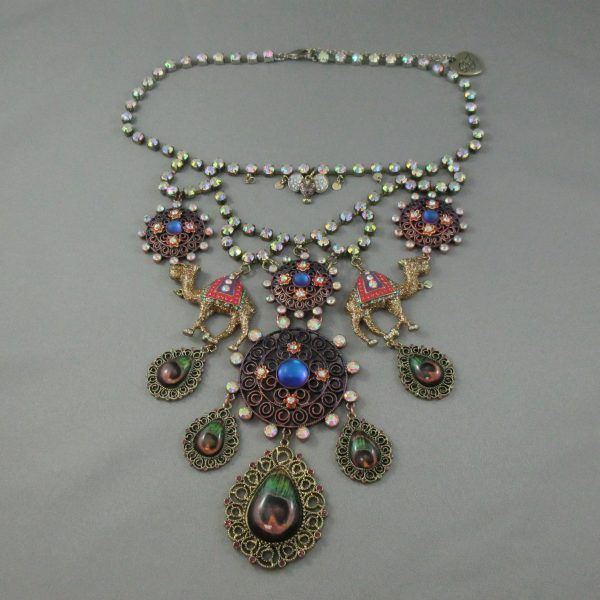 BETSEY JOHNSON, Moroccan camel necklace - Image 2