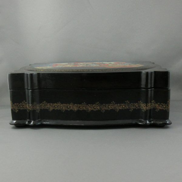 Boîte russe, laquée noir – Image 3