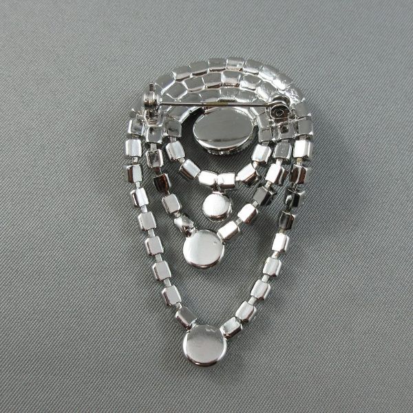 White and red glass brooch and earrings - Image 4