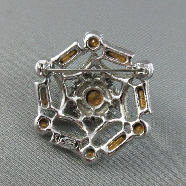 Necklace, bracelet and brooch, white glass - Image 7