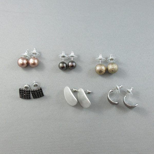 6 stud earrings
