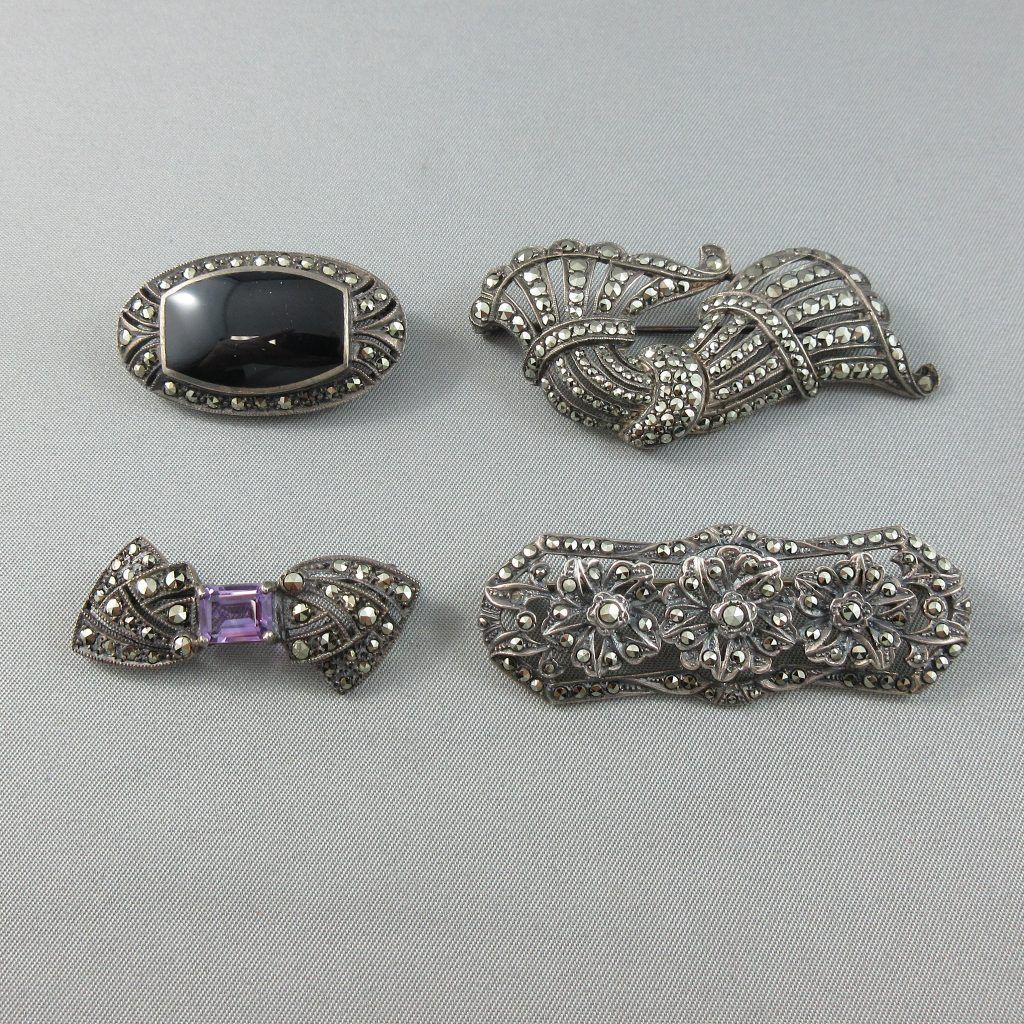 Broche orientale en argent – Salle des Ventes La Découverte