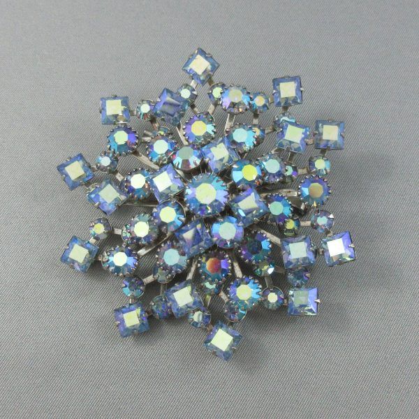 4 brooches - Image 5